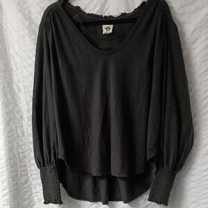 We The Free Black Peasant V-neck Top S